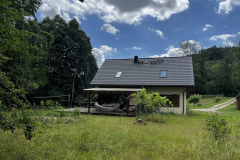 zrodlo-dom-nad-jeziorem-stropno